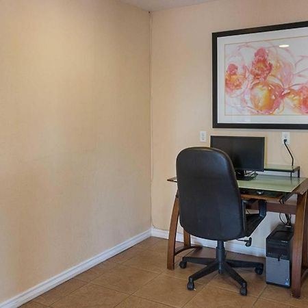 Quality Inn Los Lunas Bagian luar foto
