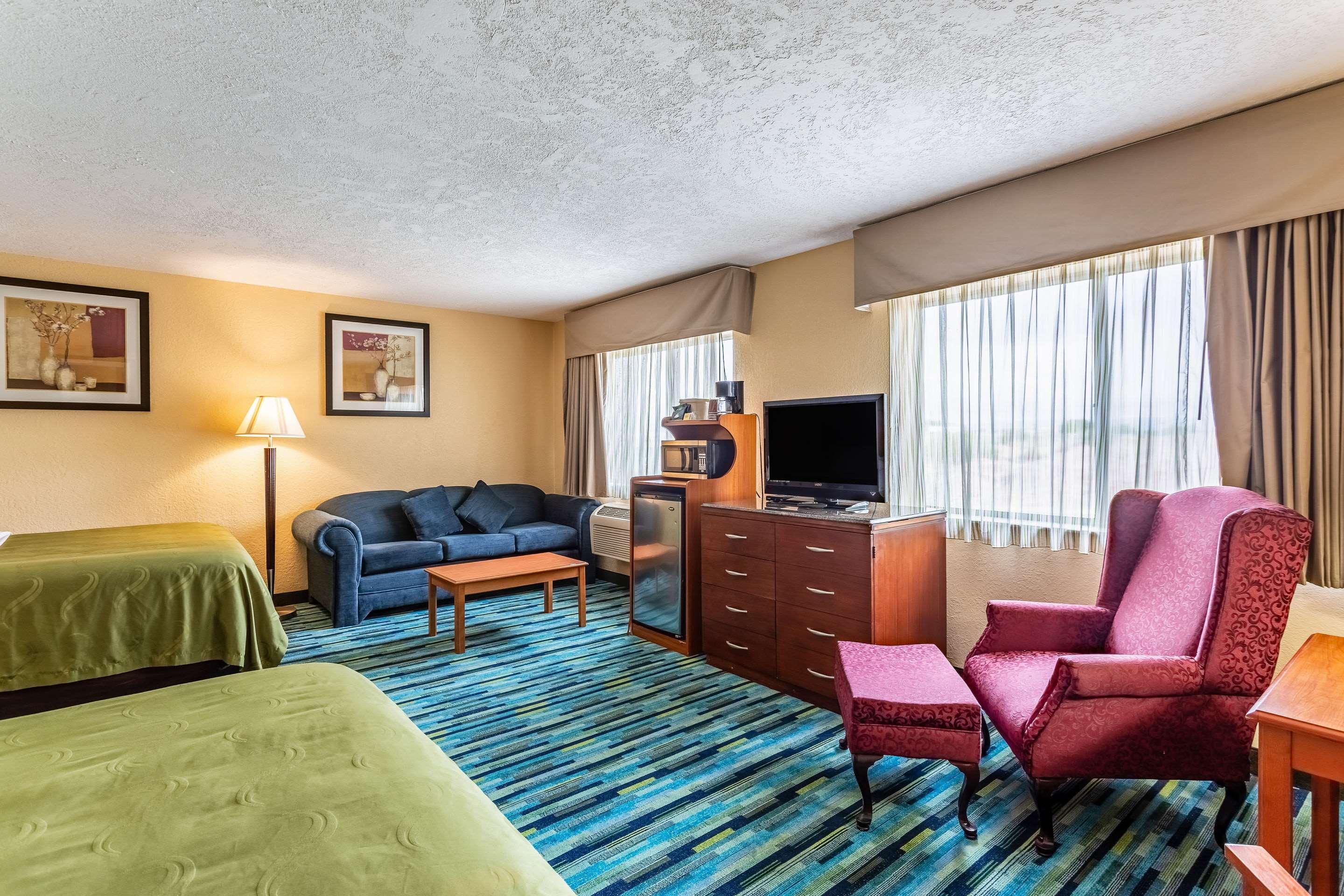Quality Inn Los Lunas Bagian luar foto